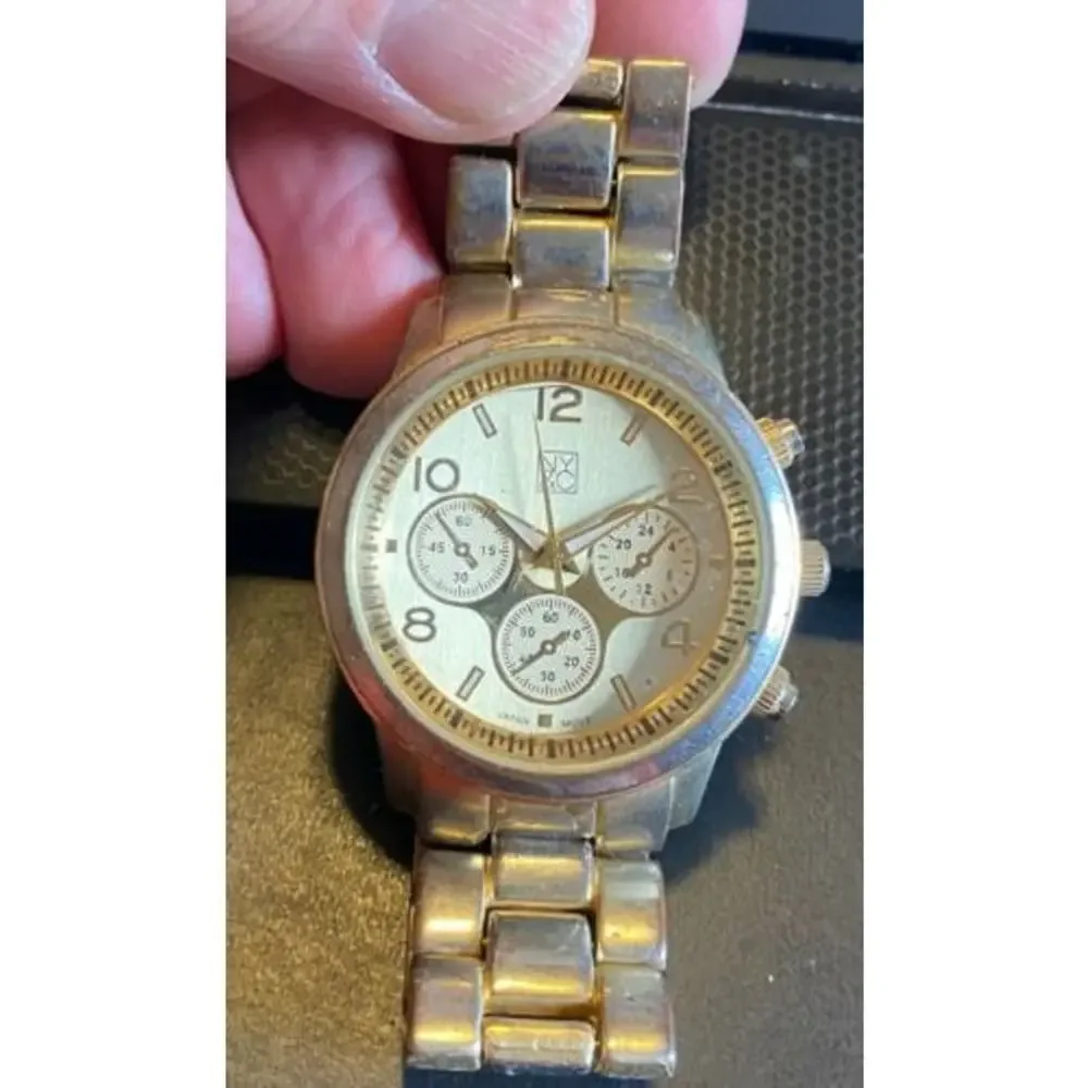 37mm Gold Tone Chrono Style NY&C Watch ,Link Band, New Battery